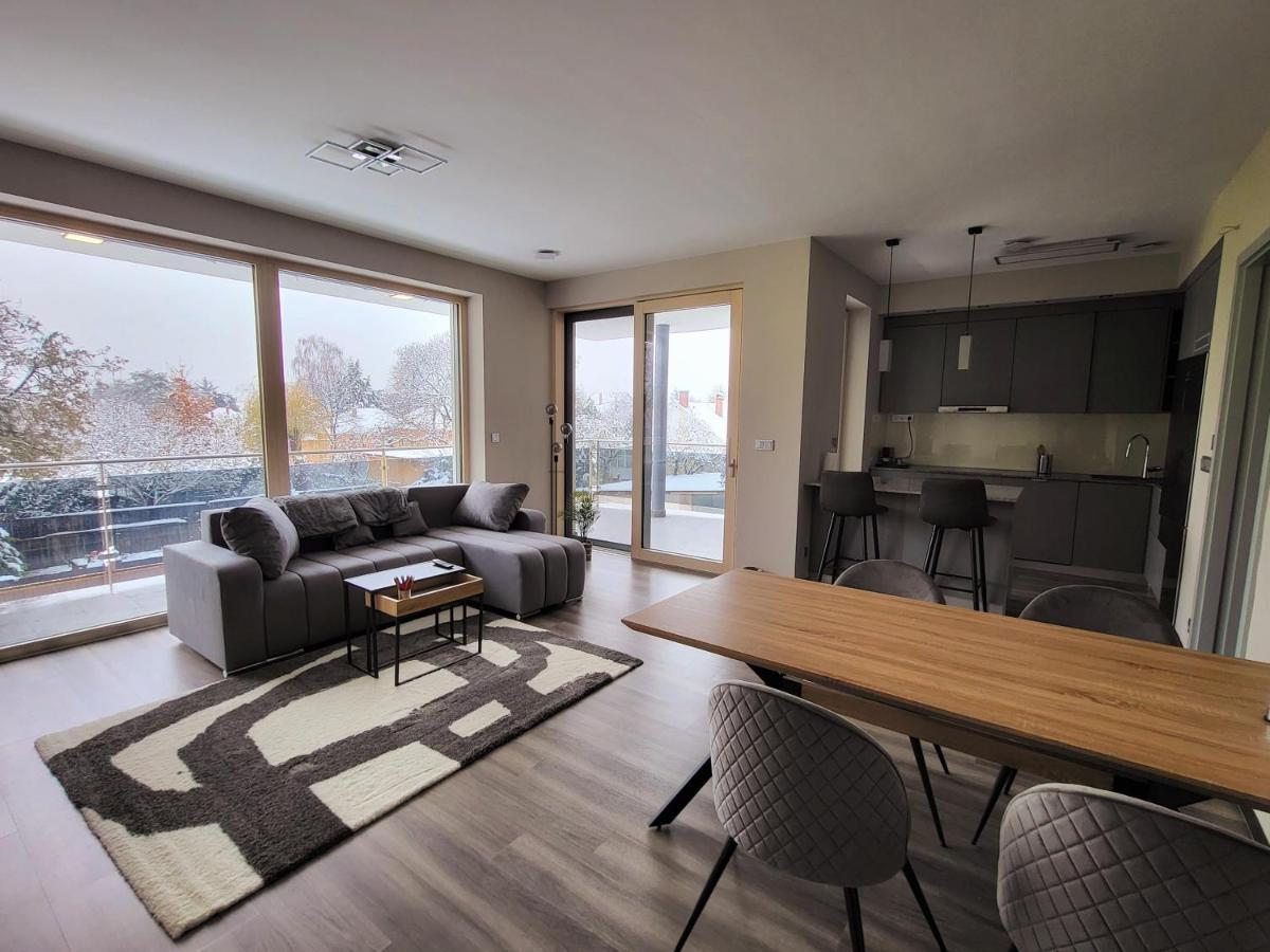 Modern Living In Apartman *